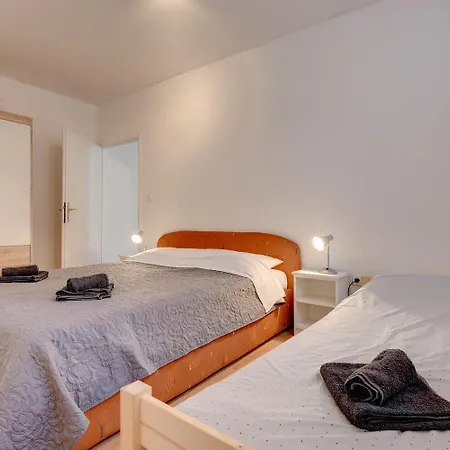 House Aldo Apartment Banjole