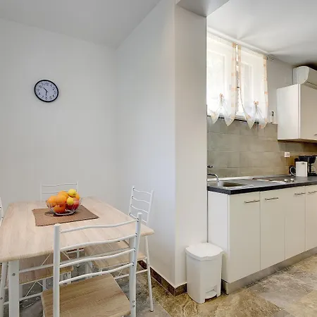 Apartment House Aldo Banjole